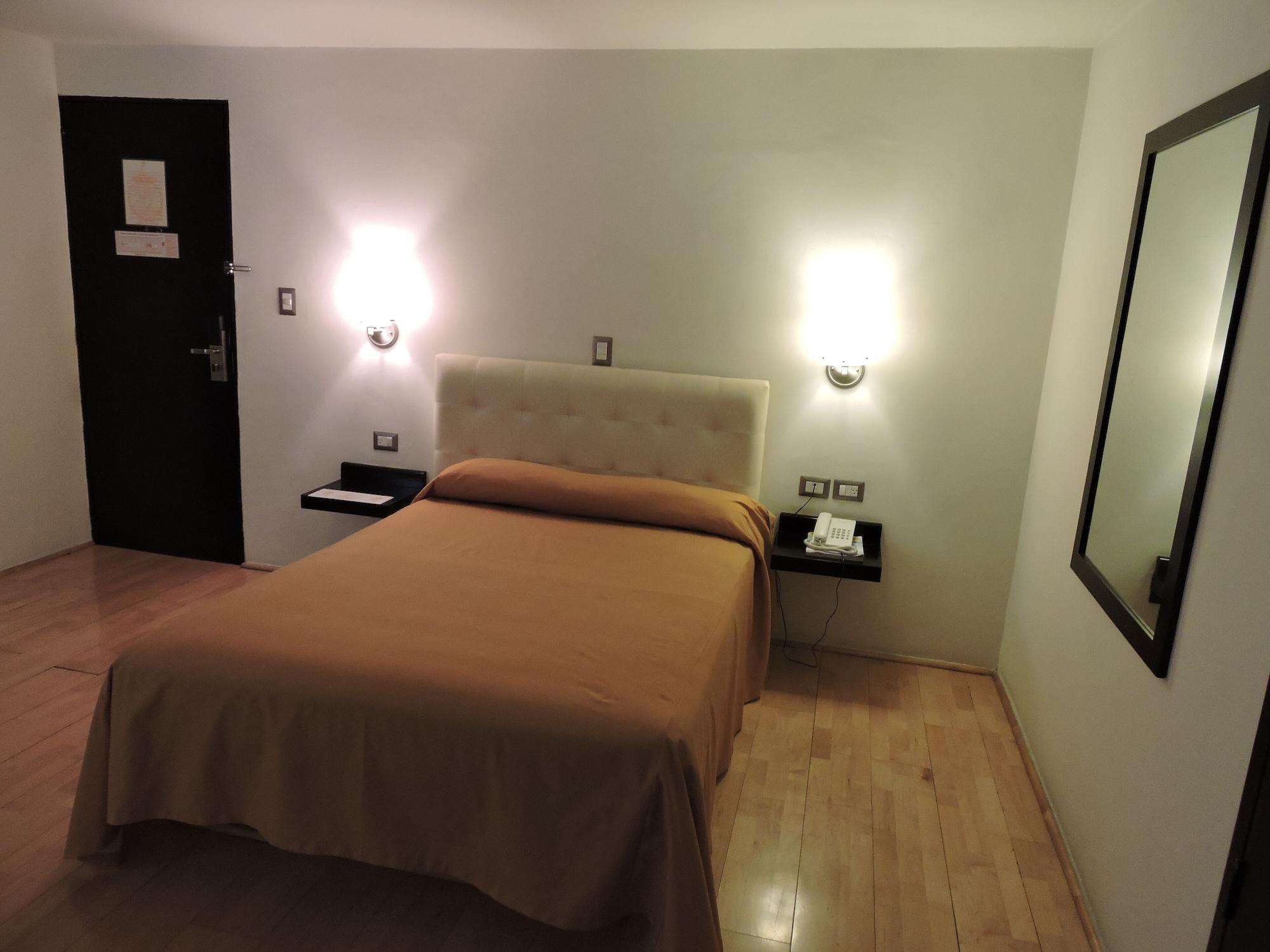 Hotel Granada Puebla Bagian luar foto
