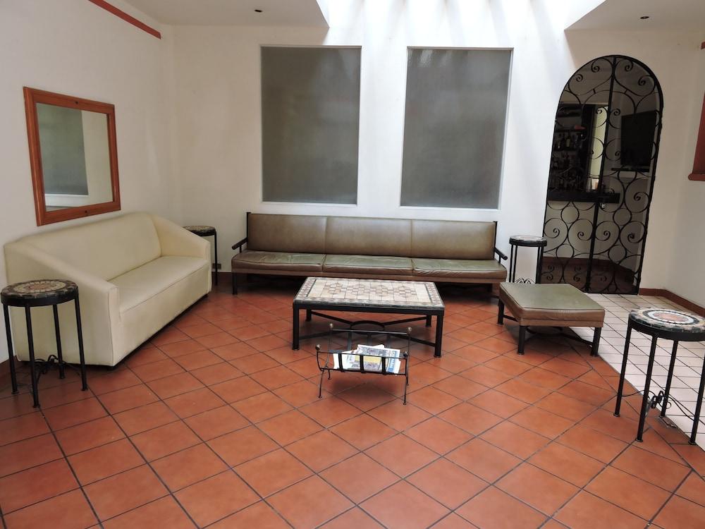 Hotel Granada Puebla Bagian luar foto