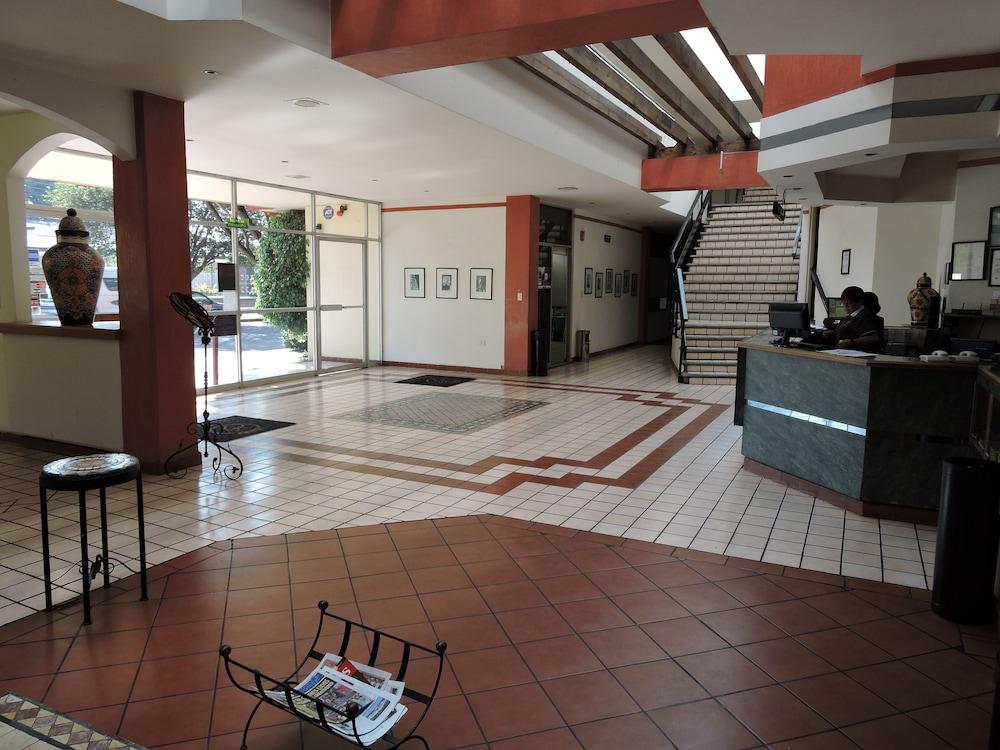 Hotel Granada Puebla Bagian luar foto