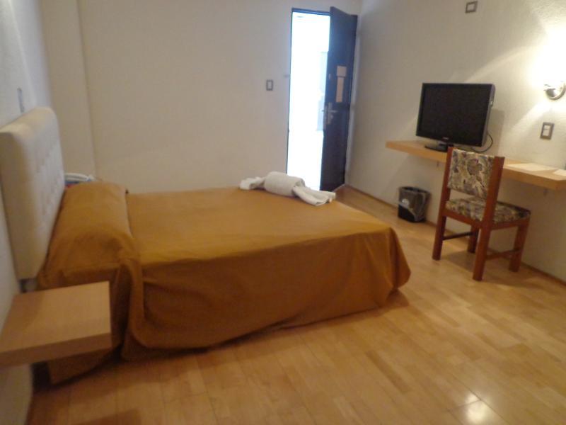 Hotel Granada Puebla Bagian luar foto